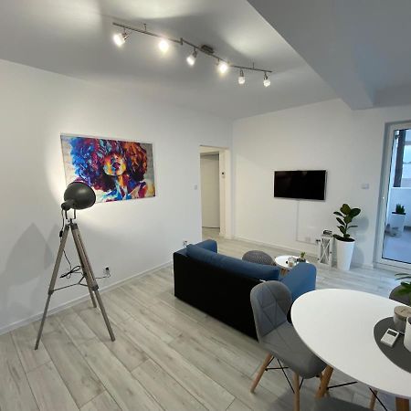 Apartament Nice Stay Lubiń Екстериор снимка